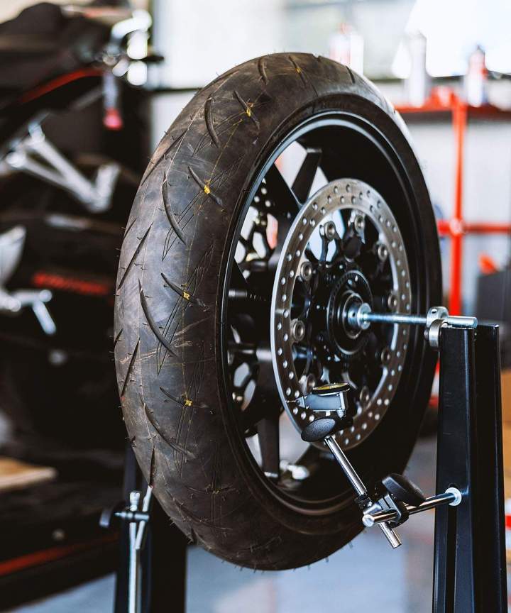 Équilibrage de pneu moto Guadeloupe